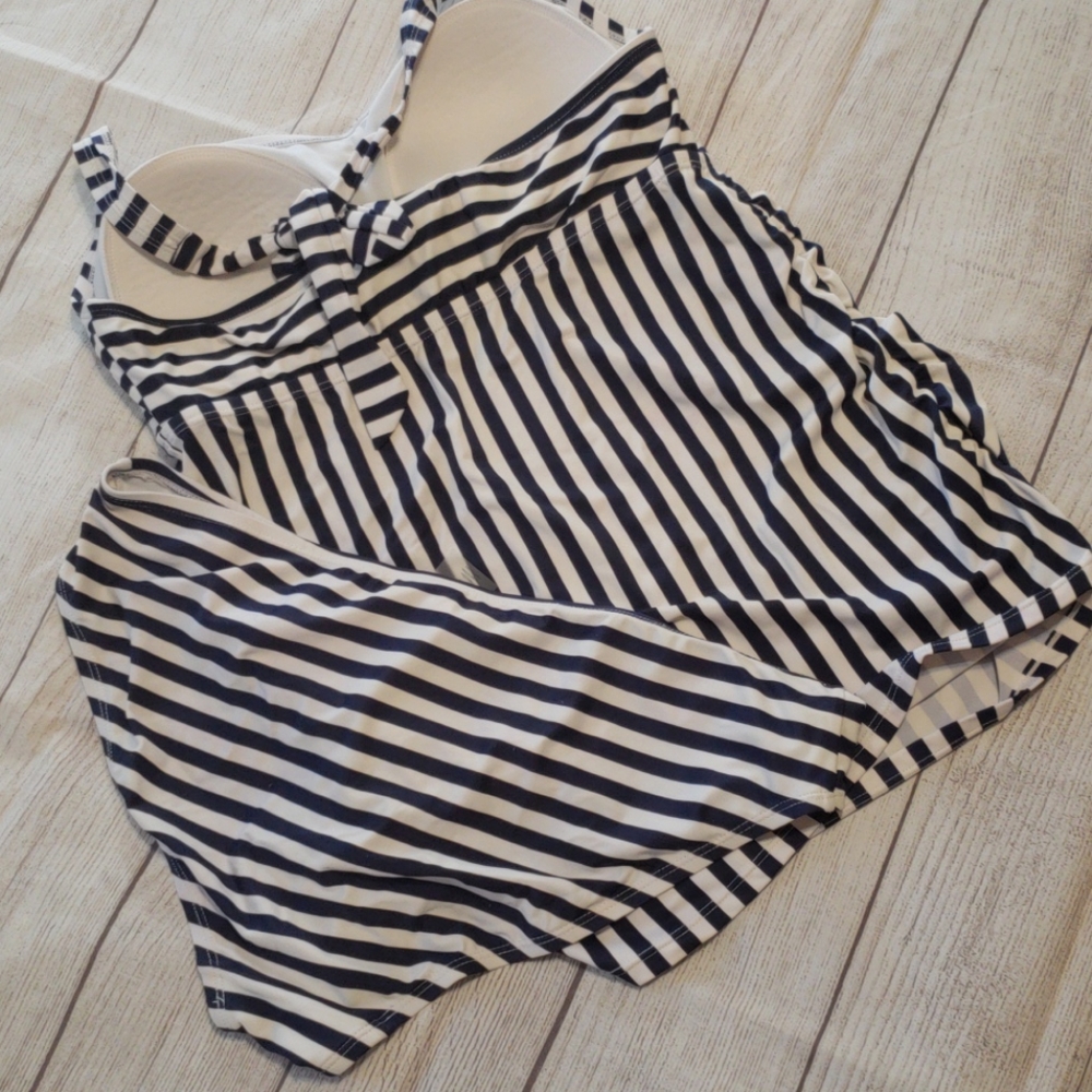 Maternity swim suit - Picture 3 of 3
